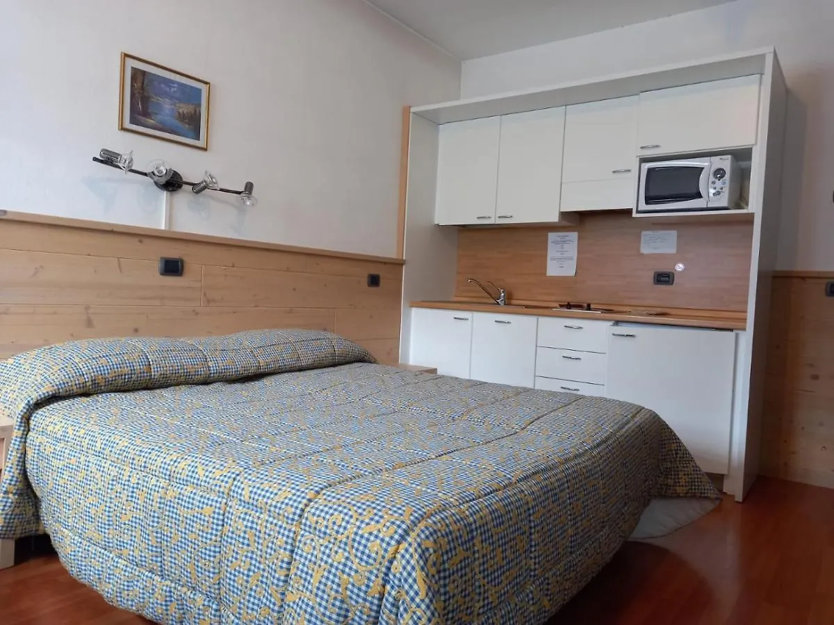 Residence Biancaneve Aprica 3*,