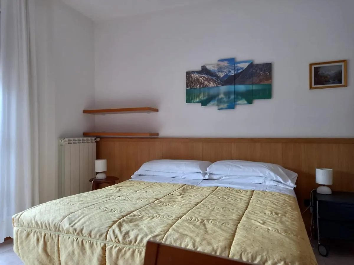 Residence Biancaneve Aprica 3*,